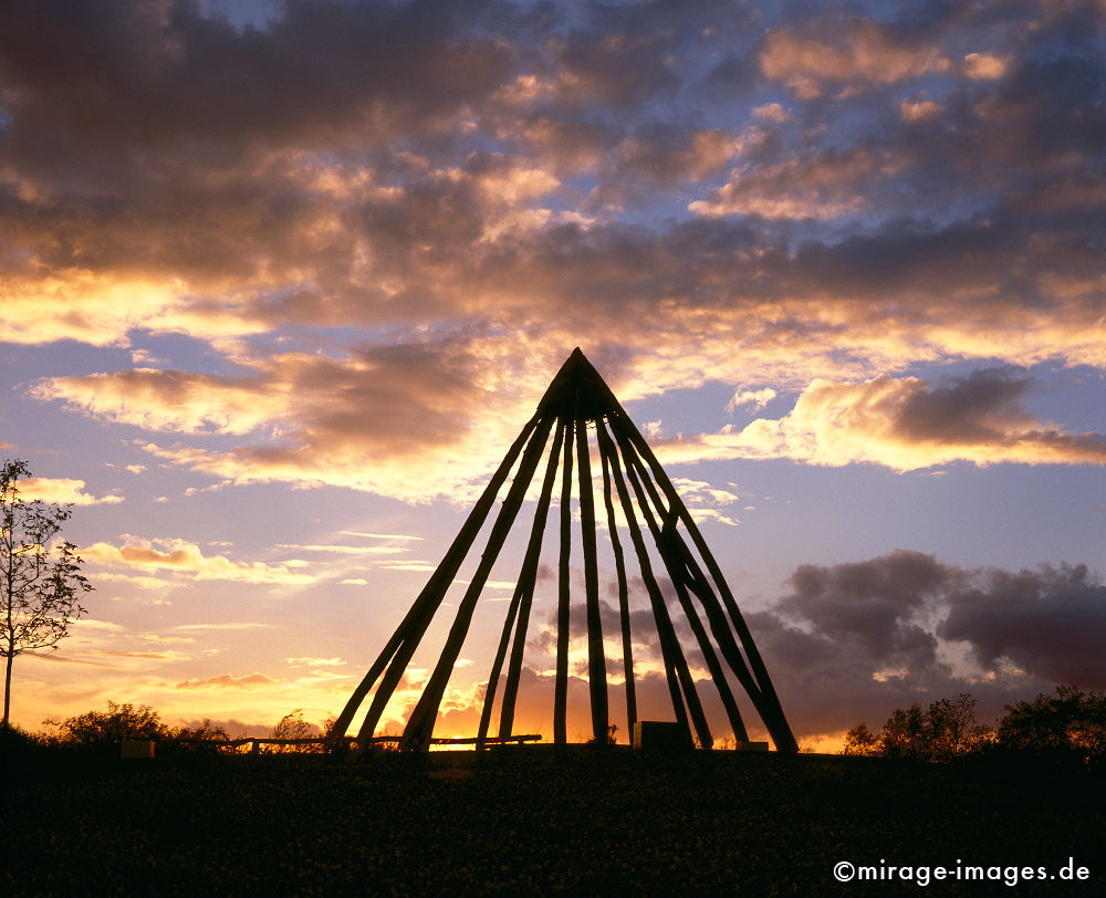 Gesundheitspyramide
Bottrop Gesundheitspark
Schlüsselwörter: Kunst, Industriekultur, IBA, Strukturwandel, Ruhrgebiet, Bergbau, Montanindustrie, Nordrhein Westfalen, Landschaft, Architektur, Holz,