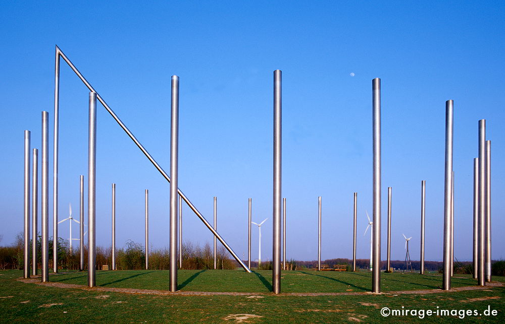 Sonnenuhr
Dortmund
Schlüsselwörter: Kunst, Industriekultur, IBA, Strukturwandel, Ruhrgebiet, Bergbau, Montanindustrie, Nordrhein Westfalen, Energie, Stahl, Landschaft, Schwerindustrie, Errinnerung, Halde,