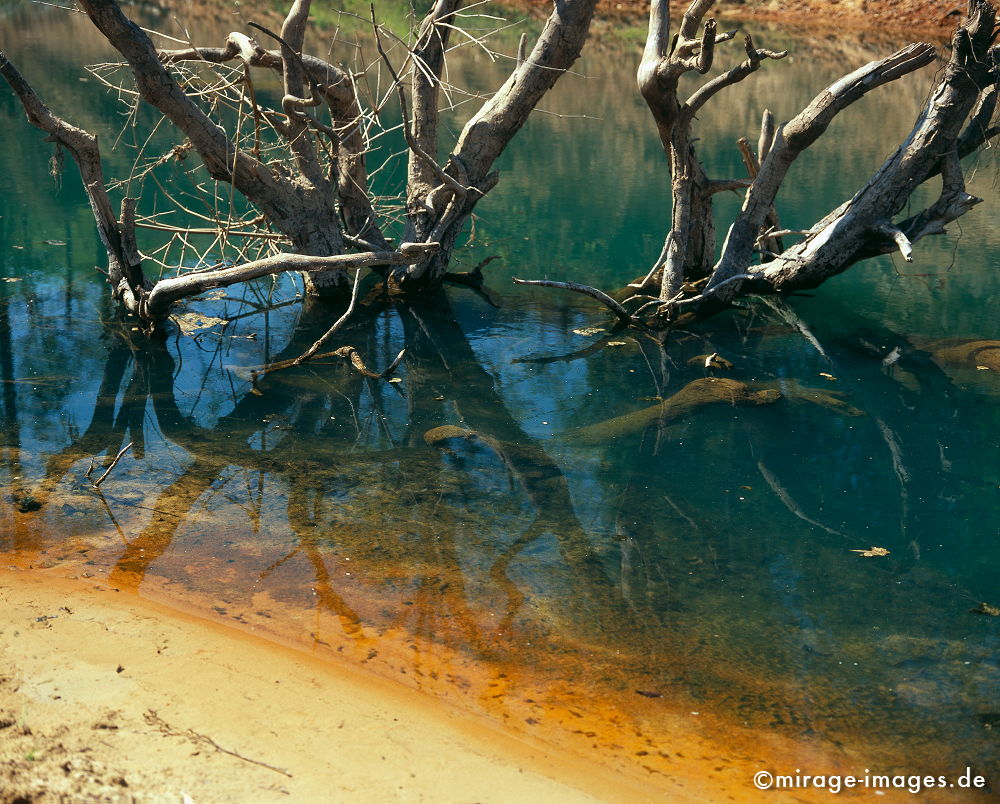 Creek
Sala Hinboun
Schlüsselwörter: Wasser, Landschaft, grün, Fluss, Baum, Wurzel