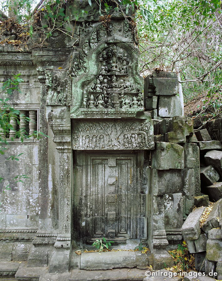 Beng Mealea
Tempel im Umfeld von Angkor Wat Siem Reap
Schlüsselwörter: Stein, heilig, Buddhismus, Religion, Spiritualität, Khmer, Asien, Entwicklungsland, Kultur, Reise, Tourismus, Frieden, friedlich, heilig, Mythologie, Naturreligion, Schönheit, Harmonie, archaisch, Magie, Mythos, Geist, göttlich, Würde, Bauwerk, Tempel