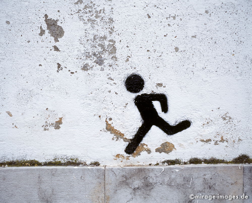 In a hurry
Lisboagraffiti
Schlüsselwörter: Graffiti, laufen, Männchen, schwarz, Mauer,