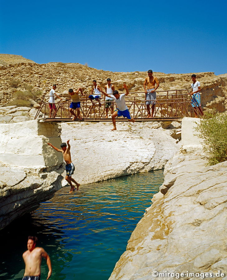 Wadi Bani Khalid
Sharqiyah
Schlüsselwörter: Oase, Wadi, Flussbett, Wasser, Erfrischung, Palmen, Stein, Schlucht, Fluss, klar, sauber, Berg, Felsen, baden, sonnig, grün, türkis, schroff, ruhig, Gegensatz, sonnig, friedlich, Frieden, glasklar, schön, Schönheit, spektakulär, schroff, rauh, unber�