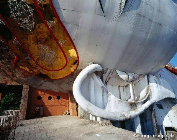 Giant Reclining Buddha at Win Sein Tae Ya Monastery
Mawlamyine (Moulmein)
Schlüsselwörter: Ohr, Buddha, Skulptur, gigantisch, riesig, spektakulär, liegend, eindrucksvoll, imposant, beeindruckend, erhaben, Heiligtum, Tempel, Kraft, Meditation, Buddhismus, Religion, Spiritualität, Anbetung, Ruhe, zeitlos, Schönheit, Stille, Frieden, friedlich,