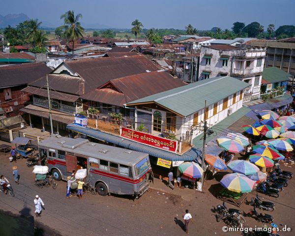 Central market place
Hpa - an
Schlüsselwörter: Markt, Handel, Verkehr, Zentrum, Wirtschaft, Bus, Schirme, bunt, geschäftig, lebendig, 