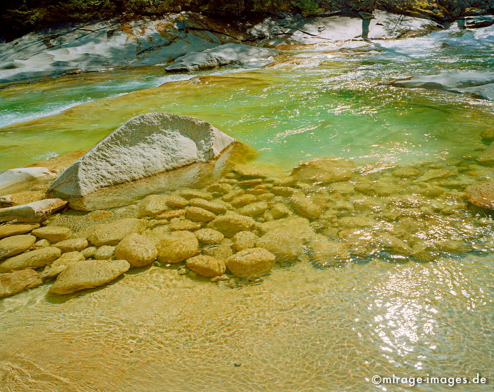 River bed
Rocky Mountains
Schlüsselwörter: Fluss, Wasser, gelb, fliessen, Ruhe, Stille, Stein, Meditation, Kunst, Entspannung, entspannen, relax, rauschen, Meditation, Wildnis, unberührt, frisch, klar, Bewegung, bewegen, natürlich, Felsen, Gletscher, Schmelzwasser, Berge, Harmonie, Felsen,