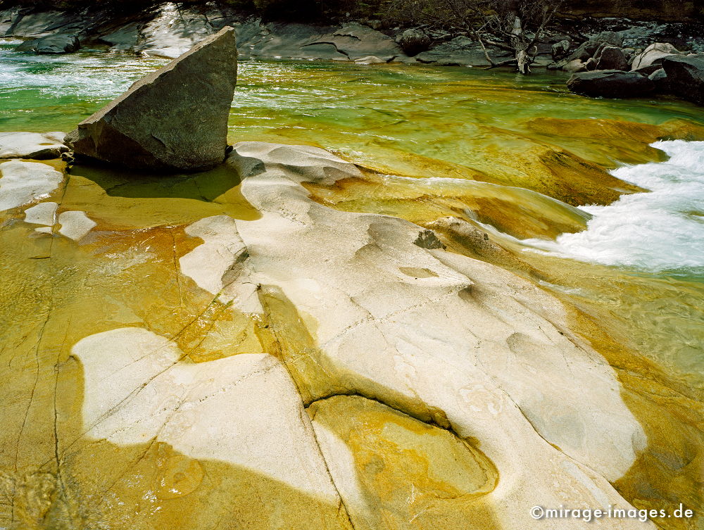 River bed
Rocky Mountains
Schlüsselwörter: Fluss, Wasser, gelb, fliessen, Ruhe, Stille, Stein, Meditation, Kunst, Entspannung, entspannen, relax, rauschen, Meditation, Wildnis, unberührt, frisch, klar, Bewegung, bewegen, natürlich, Felsen, Gletscher, Schmelzwasser, Berge, Harmonie, Felsen,