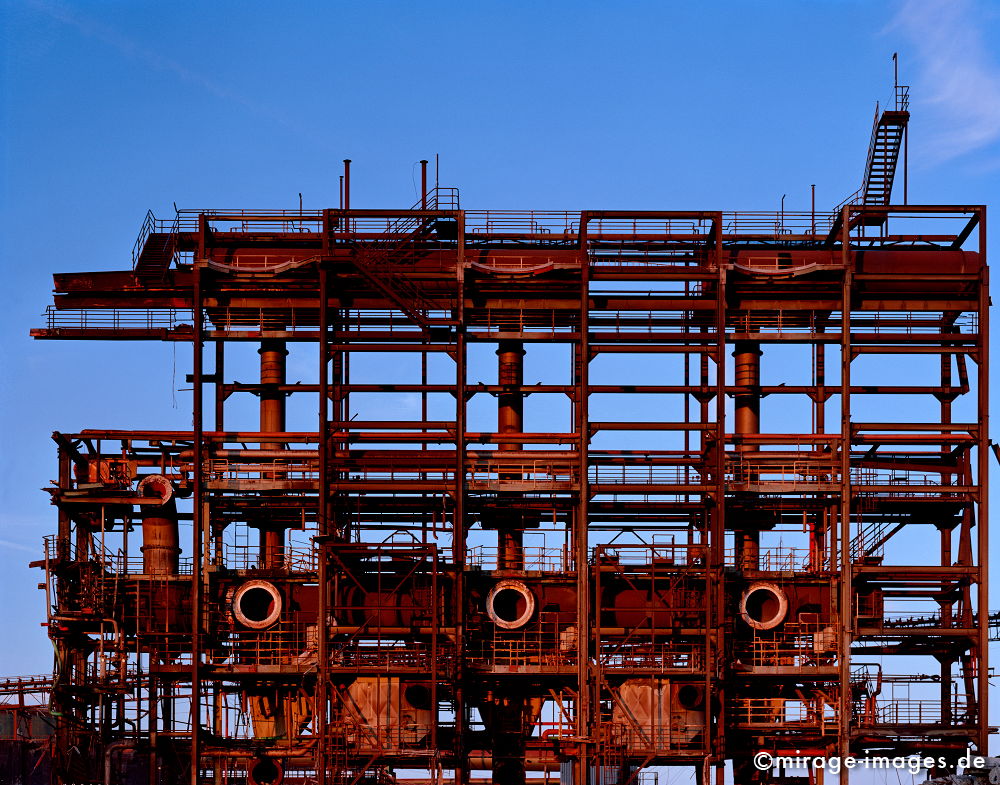 Rust and Sky
Westfalenhtte Dortmund
Schlüsselwörter: Industrie Industrieruine Stahlwerk Rost Eisen