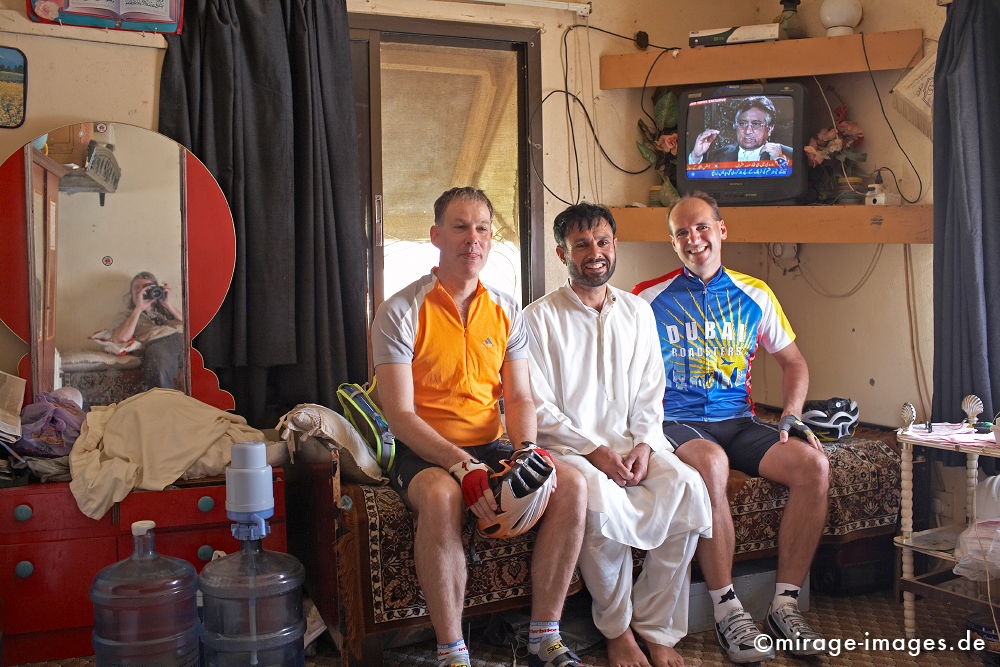 Rest
Al Ain
Schlüsselwörter: mixed1,