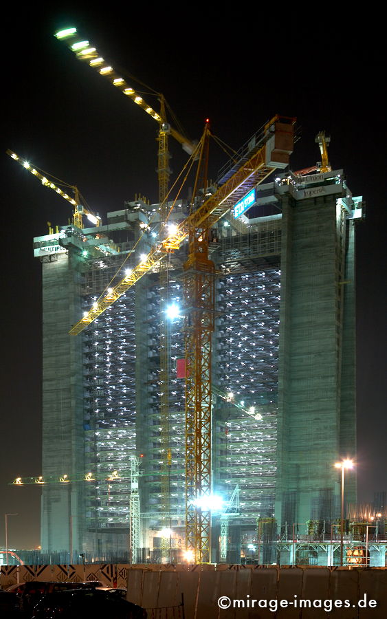 Hochhausbaustelle
Dubai
Schlüsselwörter: international, Geschäft, Geldanlage, Investment, Investition, Globalisierung, Investor, Konsum, Tourismus, Größenwahn, Arabien, Mittlerer Osten, Wohlstand, Überfluss, Geld, Kapitalismus, Wüste, Reise, reisen, exotisch, bombastisch, Wachstum, dubai1