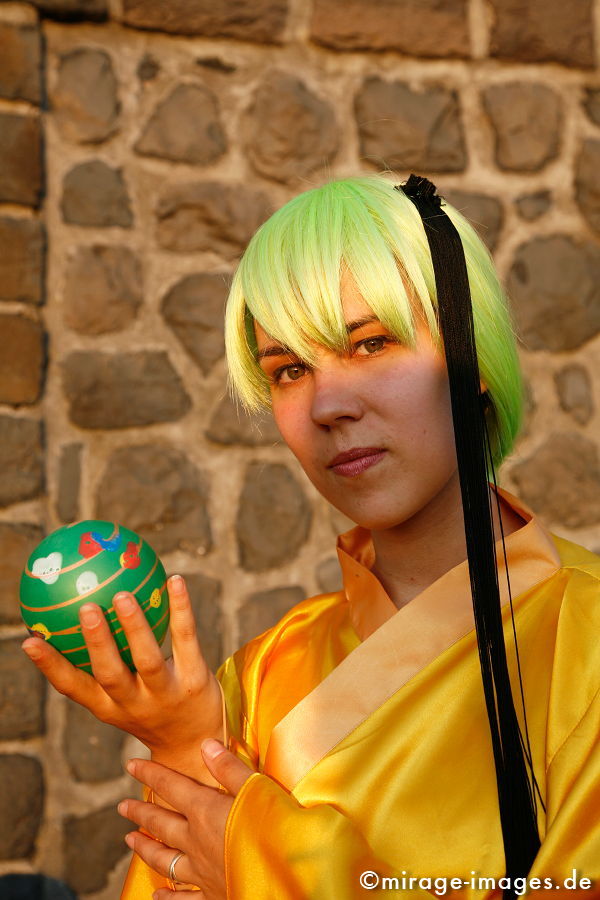 Japan Tag
D�sseldorf
Schlüsselwörter: traditionell, Kimono, M�dchen, vital, sinnlich, gold, Ball, Rollenspiel, Cosplay, Comic, Manga, Anime, Jugendkultur, Japan, japanisch, Fernost, bunt, schrill, Pop, Popkultur, futuristisch, virtuell, Fantasie, bizarr, Visu, fashion, Mode, exotisch, Spiel,