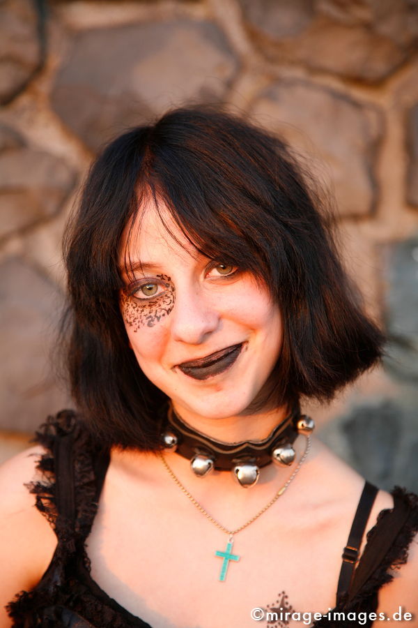 Japan Tag
D�sseldorf
Schlüsselwörter: Gothik, Girlie, M�dchen, vital, sinnlich, Rollenspiel, Cosplay, Comic, Manga, Anime, Jugendkultur, Japan, japanisch, Fernost, bunt, schrill, Pop, Popkultur, futuristisch, virtuell, Fantasie, bizarr, Visu, fashion, Mode, exotisch, Spiel,