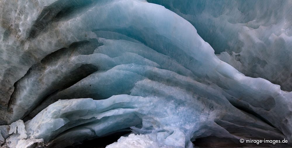 Wrinkles
Zinal
Schlüsselwörter: Gletscher, Höhle, Eishöhle, blau, natureart1, türkis, weiss, abstrakt, Form, Textur, Gemälde, CO2, Temperatur, Relief, Metamorphose, Kristalle, kristallin, Süsswasser, vereist, eisig, Eis, gefroren, Schnee, Winter, Kälte, kalt, Sonne, Steine, Berge