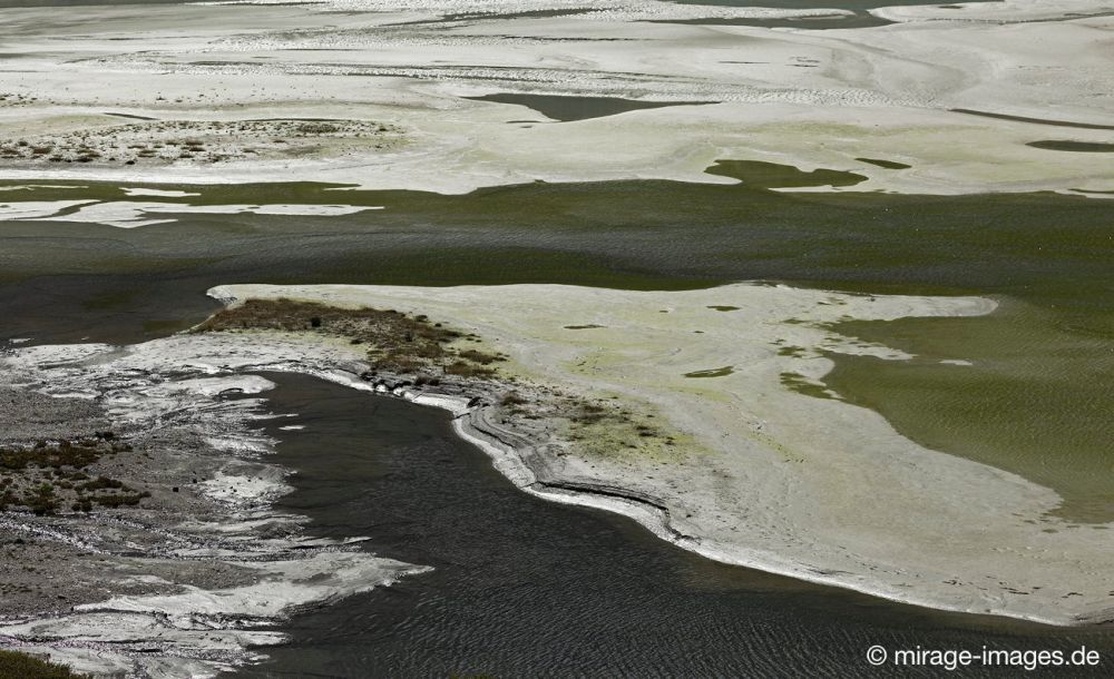 Sea of rememberance
Lac de Moiry
Schlüsselwörter: abgelegen Einöde einsam empfindlich Erdfarben Erde Farbe Felsen Geröll geschützt gewaltig Gewässer Gipfel Gletschersee Inseln karg  Landschaft menschenleer natürlich Naturschutz Ökosystem rau Sand Sedimente See surreal Teich Wasser Weite zerbrechlic