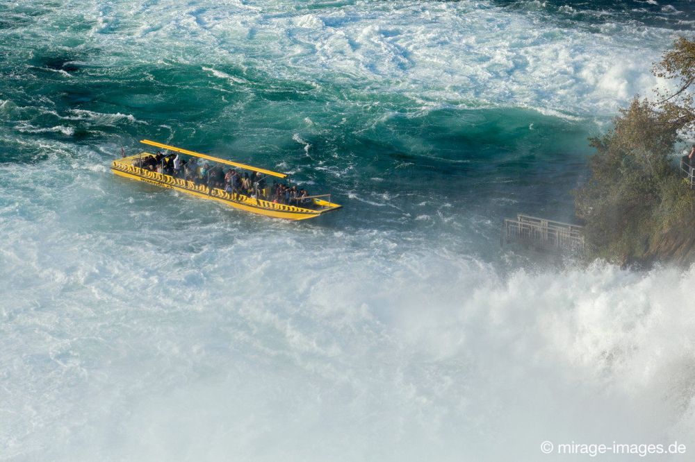 Rheinfall - Chutes du Rhin - Rhyfall
Schaffhausen
Schlüsselwörter: Wasserfall Grenze wild Wasser tobend Tourismus