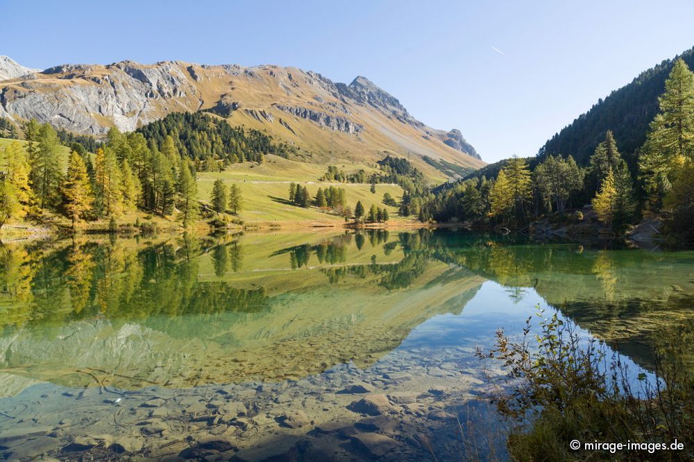 Palpuognasee - Lai da Palpuogna
Albulapass
Schlüsselwörter: See Herbst farbig Spiegelung Reflektion romantisch unberührt Natur natürlich malerisch Schönheit Harmonie Frieden friedlich Wasser Stille empfindlich rein sauber lakes1 sonnig positiv Gleichgewicht Farben Ufer Postkarte