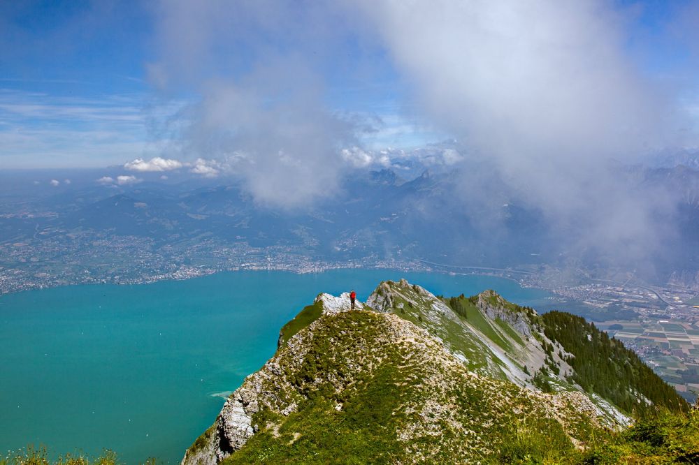 Top of Grammont
Lac Léman
Schlüsselwörter: Alpen, Gebirge, Berge, Berg, Hochland, wandern, Wanderung, Hochgebirge, alpin, Freizeit, Tourismus, Erholung, Ausflug, Ausflugsziel, See, Montreux 