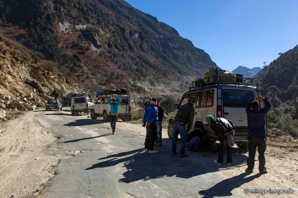Sumo Mishap
Sela Pass 

