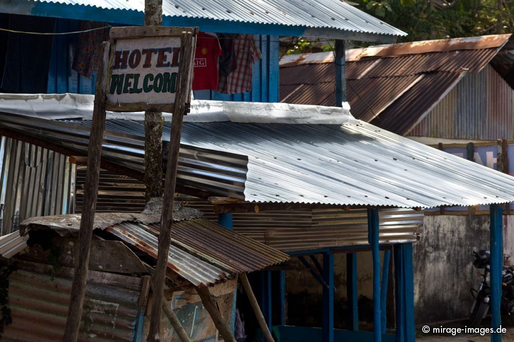 Middle Andaman
Schlüsselwörter: Insel Strand Sonne Meer Erholung Natur Wärme Sand Tourismus Traum romantisch arm tropisch