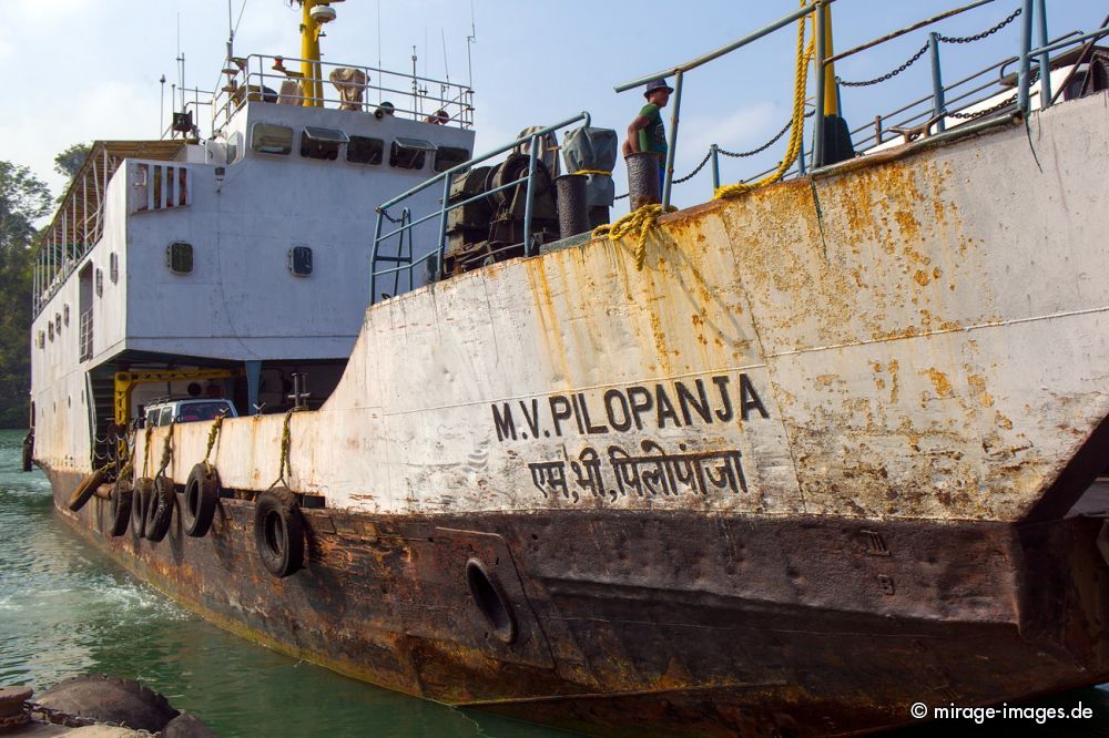 Middle Andaman
Schlüsselwörter: Insel Strand Sonne Meer Erholung Natur Wärme Sand Tourismus Traum romantisch arm tropisch