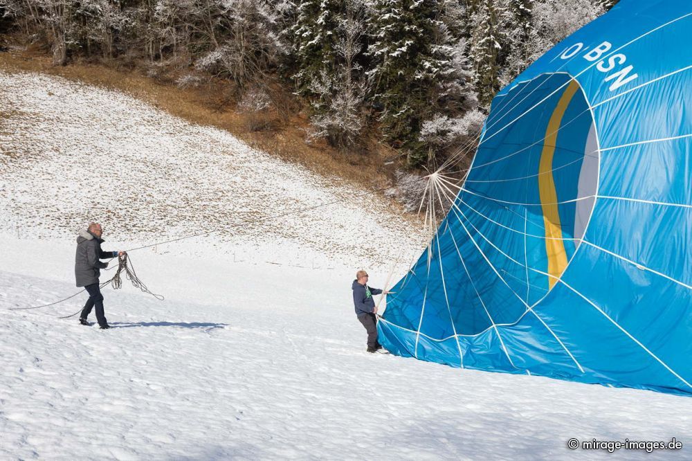 40th International Hot Air Balloon Festival - balloon of Marie Elisabeth Rosseneu (BE), just landed
Chteau-dx
