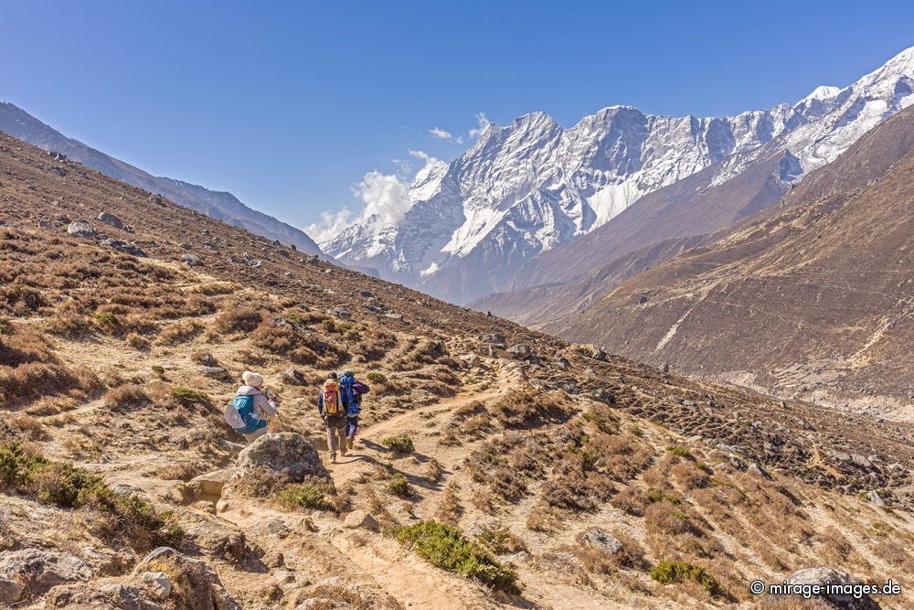 Bothe Koshi River Valley
Lungden - Sagarmatha National Park
