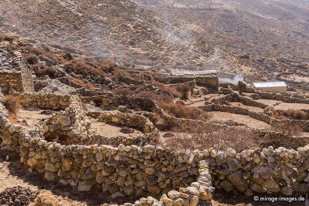 Stone walls and -houses
Dingjung - Sagarmatha National Park
