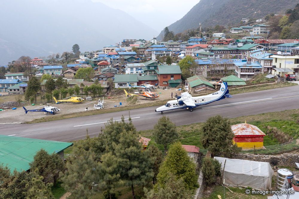 Starting Airplane
Luka Airport
