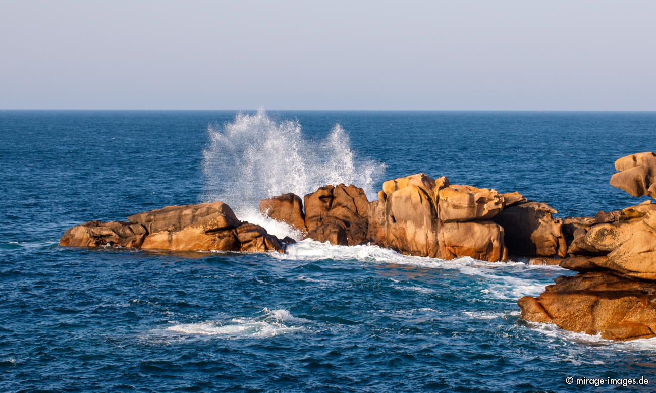 Sea, waves and pink rocks
Ploumanach - Cte de Granit Rose
